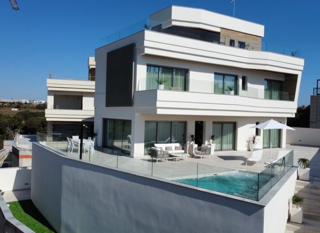 Neue Gebäude - Villa - Alicante - Campoamor