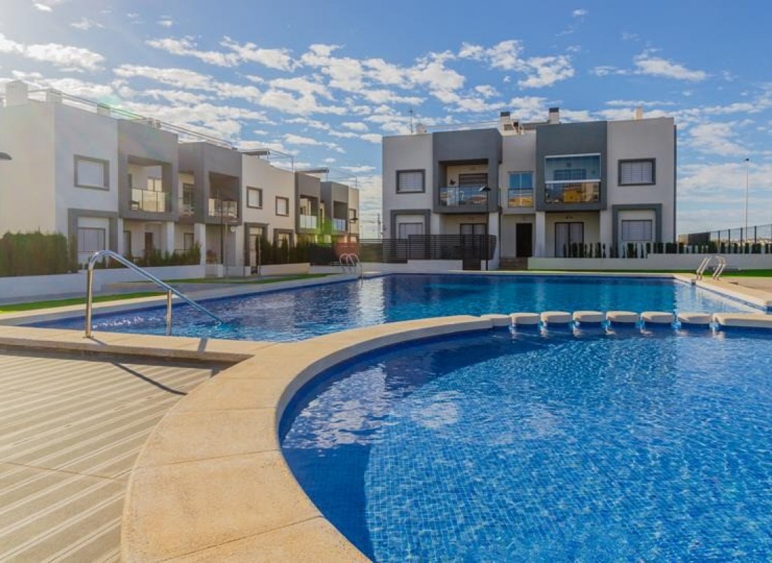 Resale - Bungalow - Torrevieja - Nueva Torrevieja - Aguas Nuevas