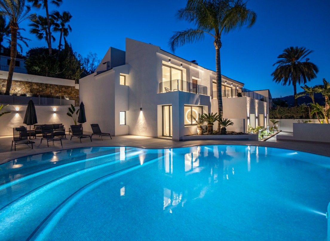 Resale - Villa - Marbella - Nueva Andalucía