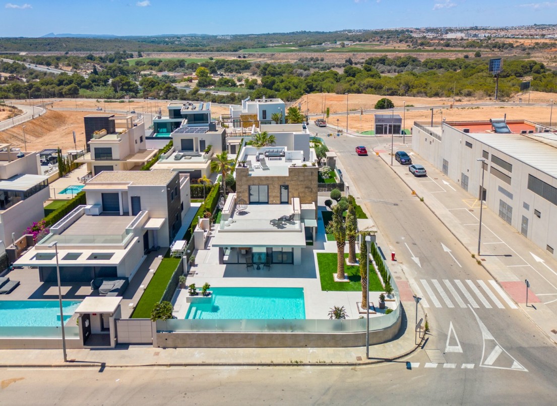 Resale - Villa - Orihuela Costa - Dehesa de campoamor