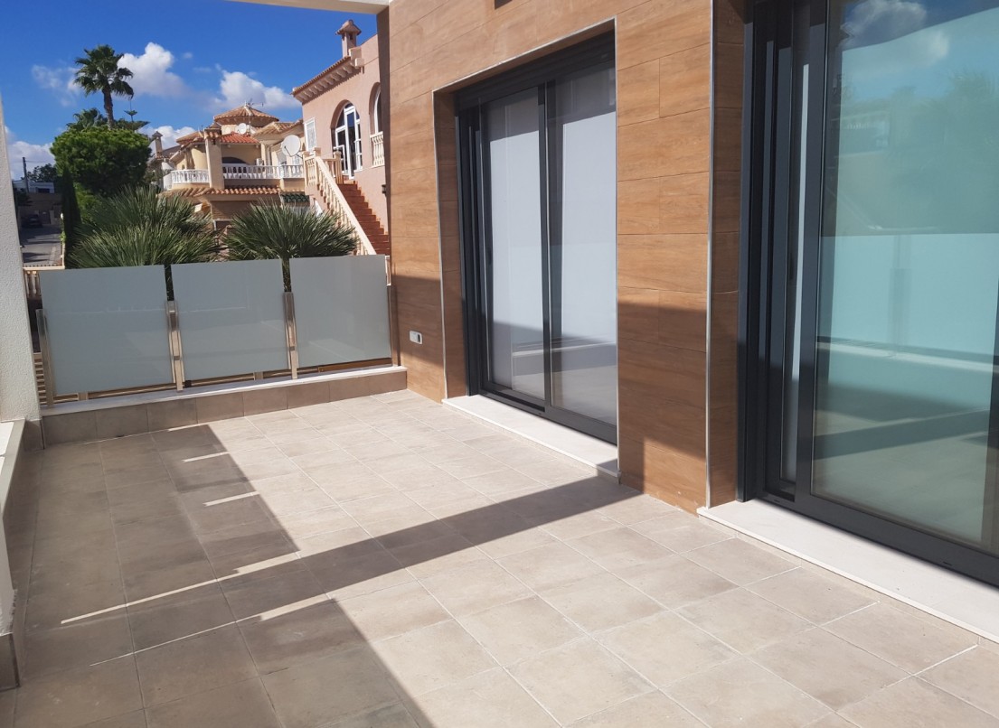 Resale - Villa - San Miguel de Salinas - Villamartín