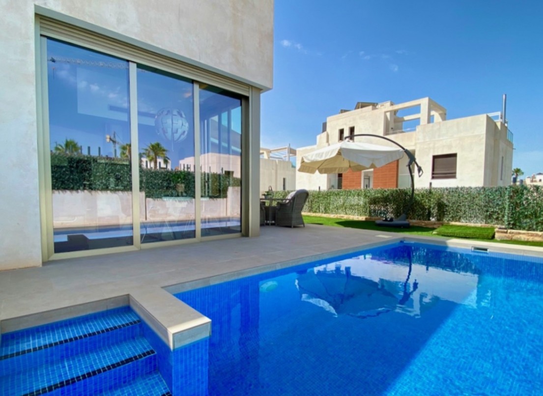 Reventa - Chalet / Villa - Orihuela Costa