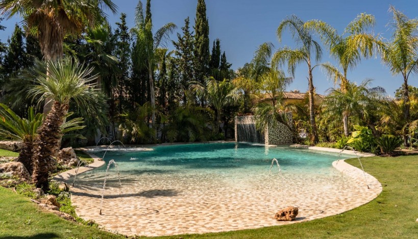 Wiederverkauf - Villa - Marbella - Nueva Andalucía