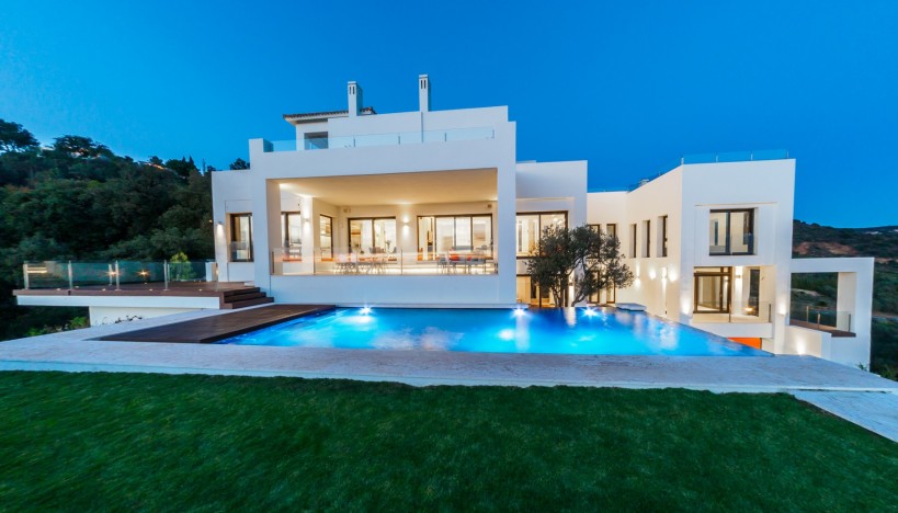 Reventa - Chalet / Villa - Marbella - Los Monteros