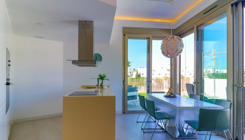 Reventa - Chalet / Villa - Orihuela Costa