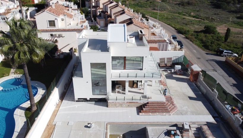 Neue Gebäude - Villa - Torrevieja - Playa de los Locos