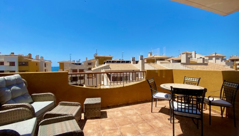 Resale - Apartment / flat - Orihuela Costa - Punta Prima