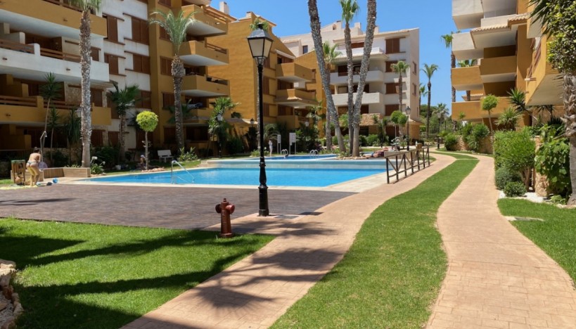 Resale - Apartment / flat - Orihuela Costa - Punta Prima