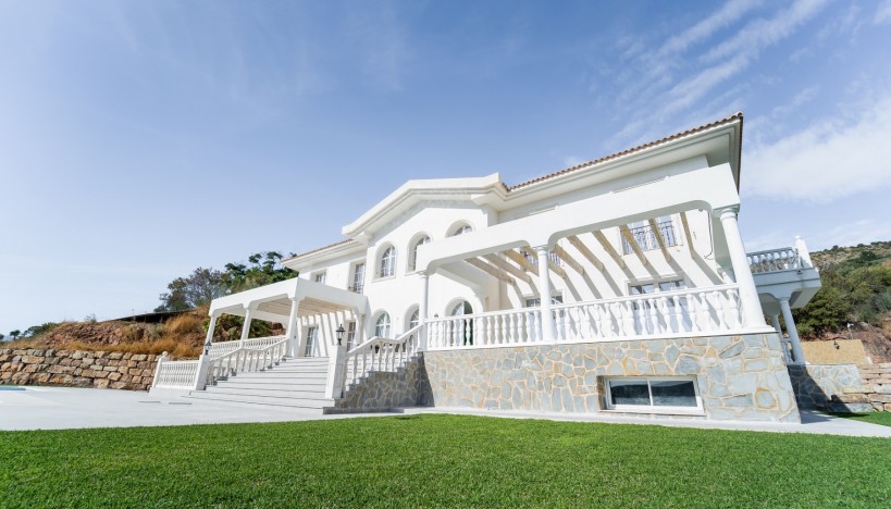 Obra Nueva - Chalet / Villa - Marbella