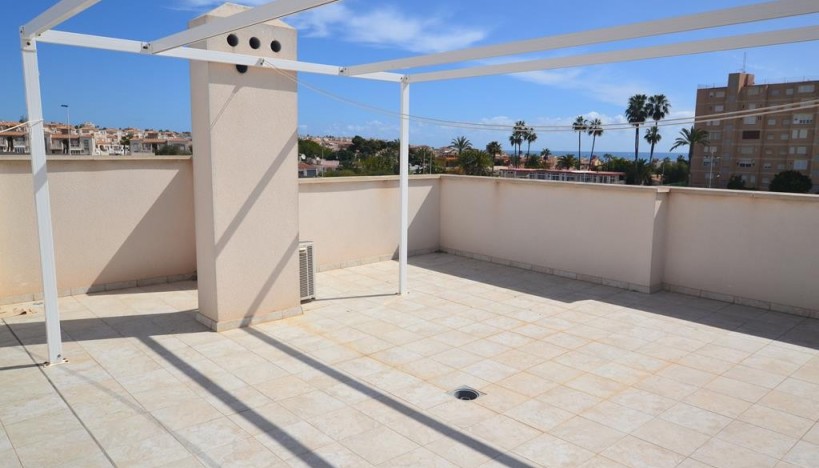 Resale - Bungalow - Torrevieja - Nueva Torrevieja - Aguas Nuevas