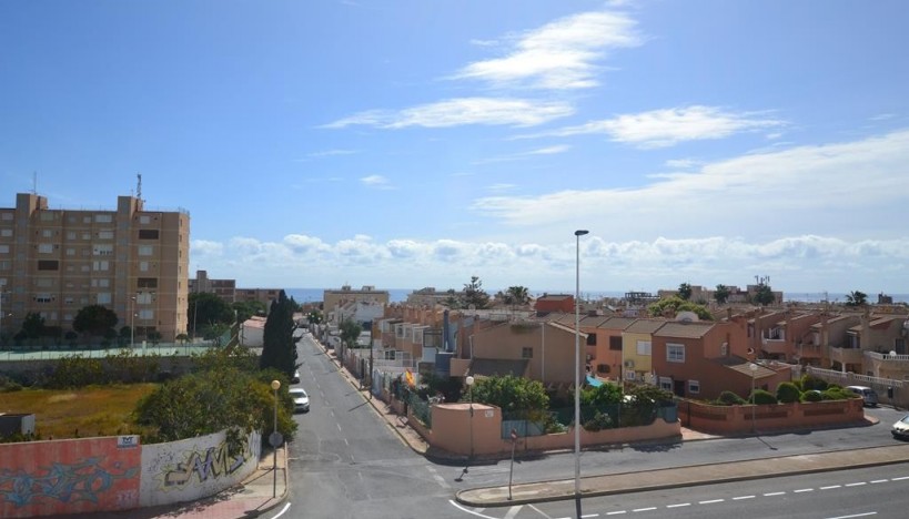 Resale - Bungalow - Torrevieja - Nueva Torrevieja - Aguas Nuevas