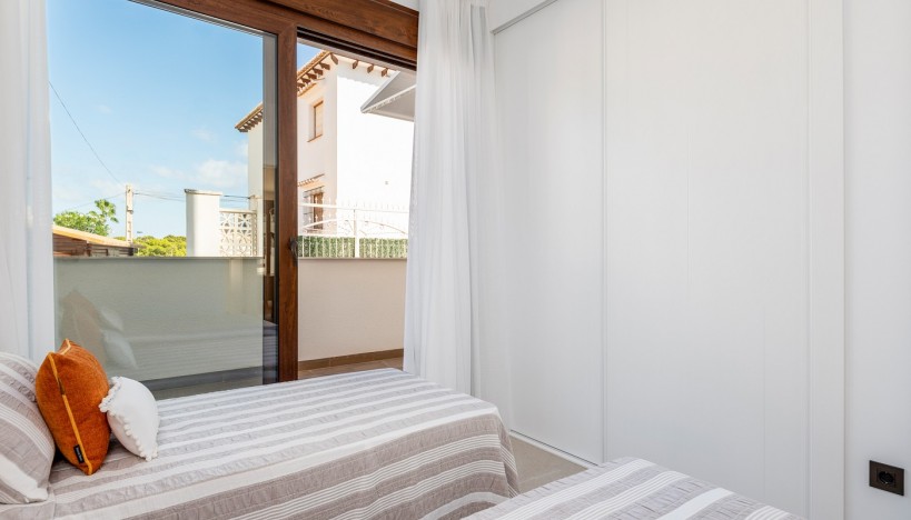 Neue Gebäude - Bungalow - Torrevieja - Torrevieja - Los Balcones