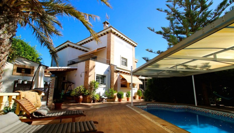 Chalet / Villa - Reventa - Torrevieja - Torrevieja