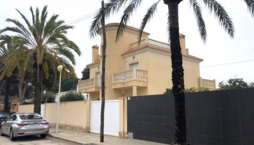 Chalet / Villa - Reventa - Orihuela Costa - Orihuela Costa