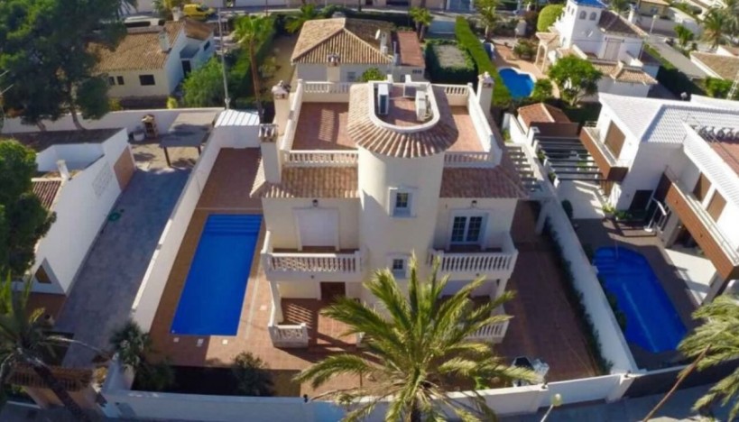 Wiederverkauf - Villa - Orihuela Costa