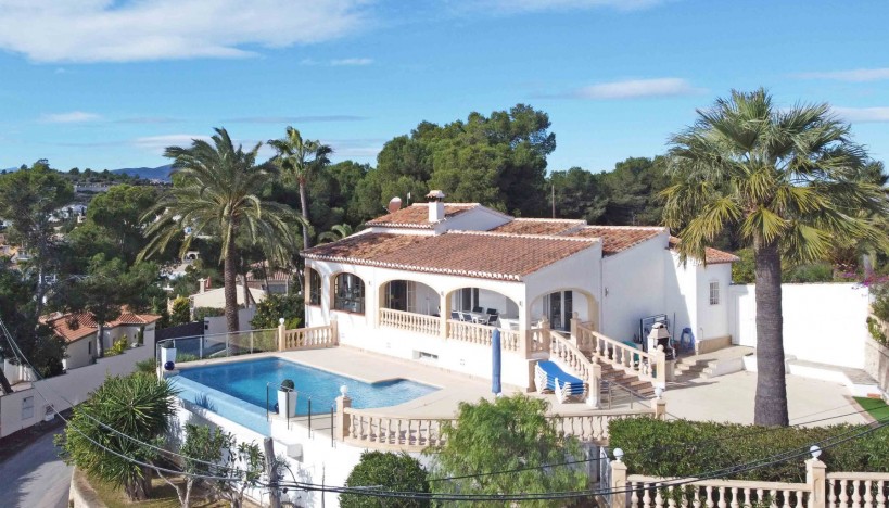 Resale - Villa - Moraira - Benimeit