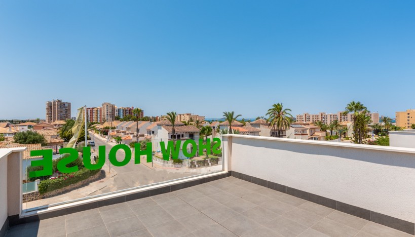 Obra Nueva - Chalet / Villa - La Manga del Mar Menor - Playa Honda