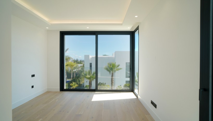 Resale - Villa - Benahavis