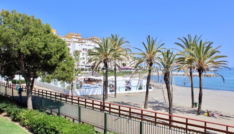 Resale - Apartment / flat - Marbella - Puerto Banús