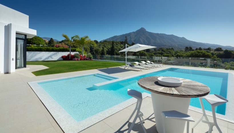 Wiederverkauf - Villa - Marbella - Nueva Andalucía