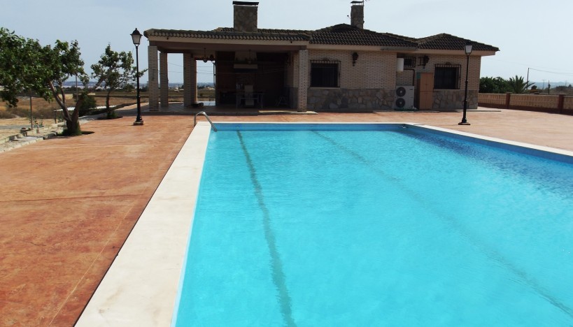 Chalet / Villa - Reventa - Los Montesinos - La Herrada