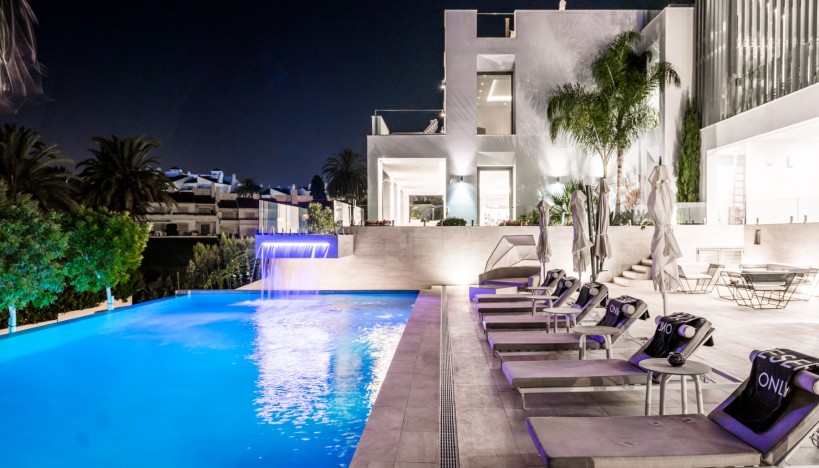 Villa - Wiederverkauf - Marbella - Nueva Andalucía