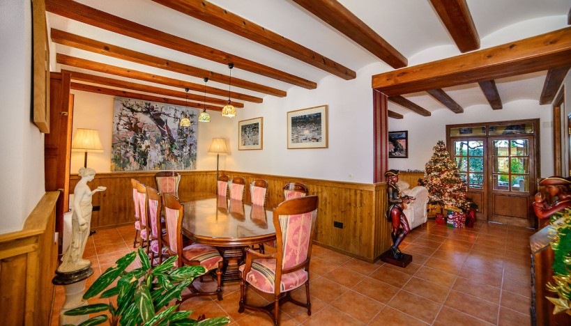 Reventa - Chalet / Villa - Quatretondeta