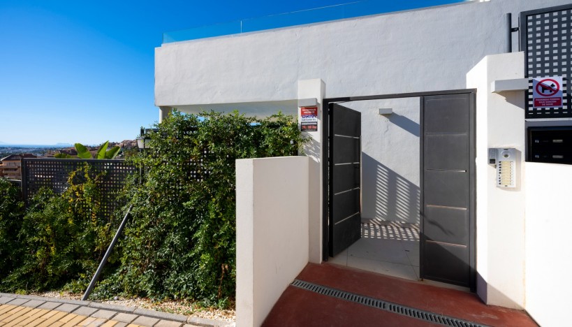 Resale - Apartment / flat - Marbella - Nueva Andalucía