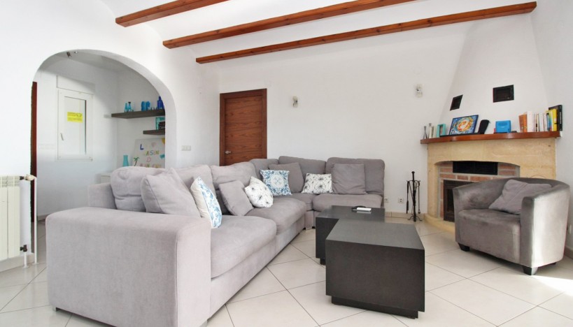 Resale - Villa - Moraira - Benimeit