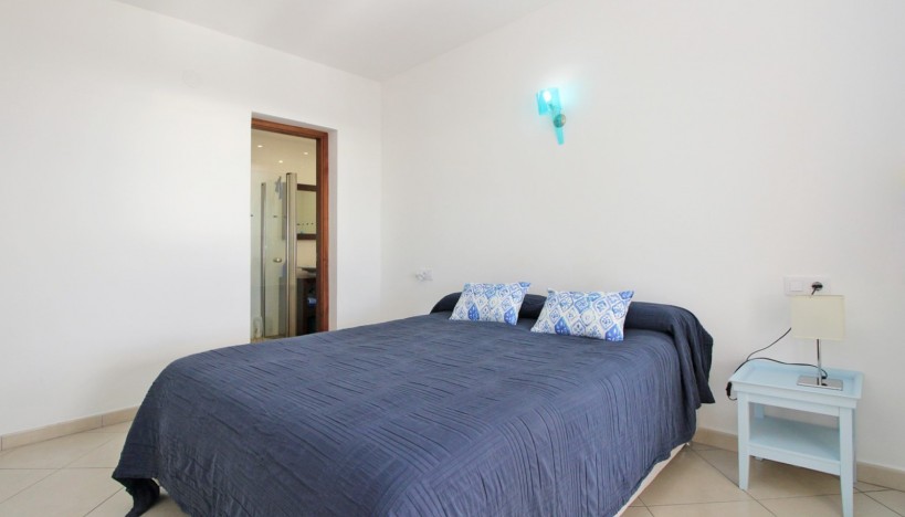 Resale - Villa - Moraira - Benimeit