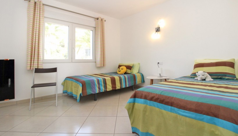 Resale - Villa - Moraira - Benimeit