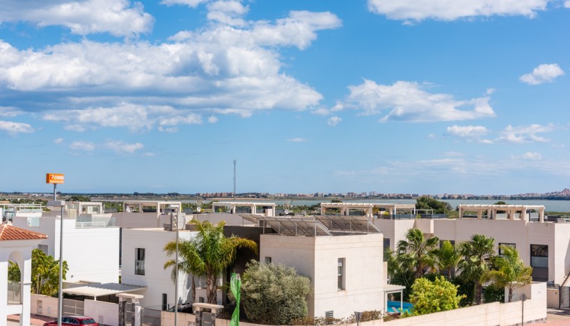 Neue Gebäude - Villa - La Manga del Mar Menor - Playa Honda