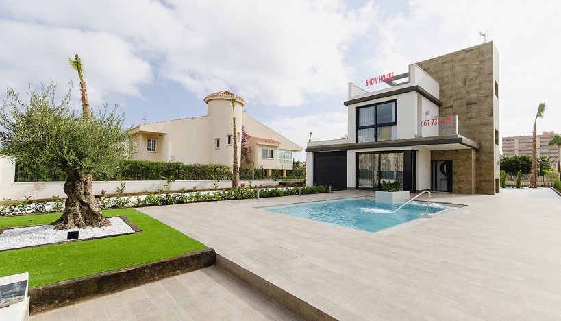 Resale - Villa - Orihuela Costa - Dehesa de campoamor