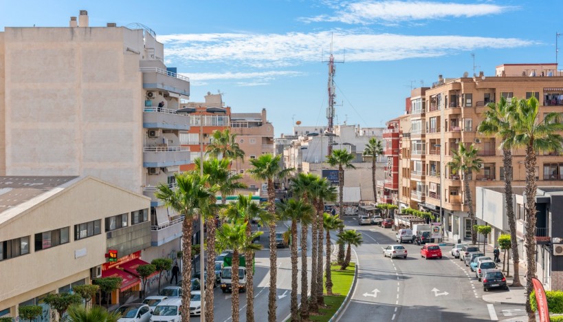 Resale - Apartment / flat - Torrevieja - Torrevieja - Centre