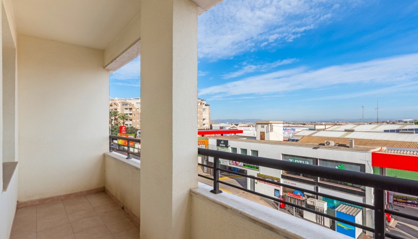 Resale - Apartment / flat - Torrevieja - Torrevieja - Centre