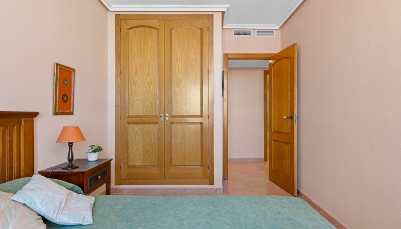 Resale - Apartment / flat - Torrevieja - Torrevieja - Centre