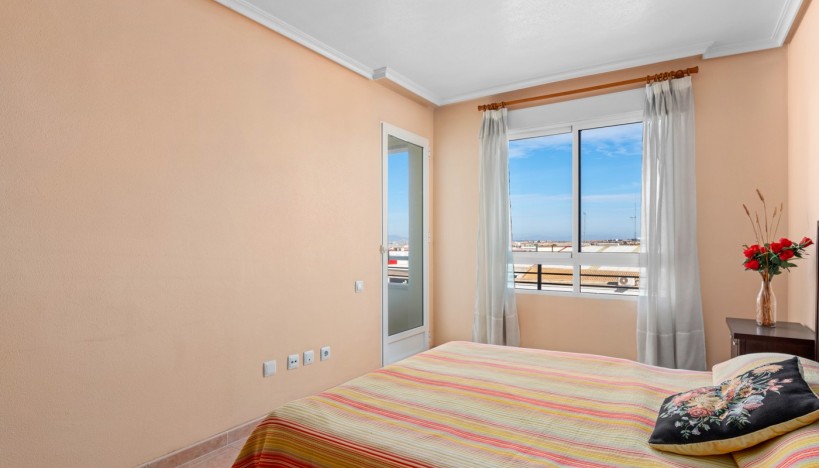 Resale - Apartment / flat - Torrevieja - Torrevieja - Centre