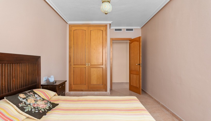 Resale - Apartment / flat - Torrevieja - Torrevieja - Centre